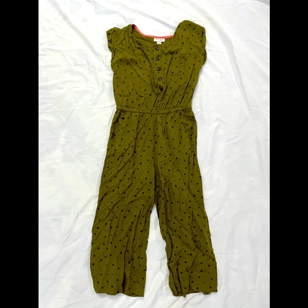 Green jump suit